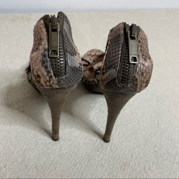 Burberry Python Snakeskin Brown Platform Strappy Sandals 10 - Picture 5 of 8